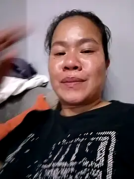 Snapshot of AsianbouncieGIRL chatting on 03-02-26, 12:24 AsianbouncieGIRL online show from 03-02-26, 12:24