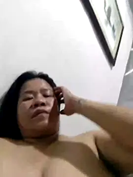 Snapshot of AsianbouncieGIRL chatting on 07-24-26, 11:52 AsianbouncieGIRL online show from 07-24-26, 11:52
