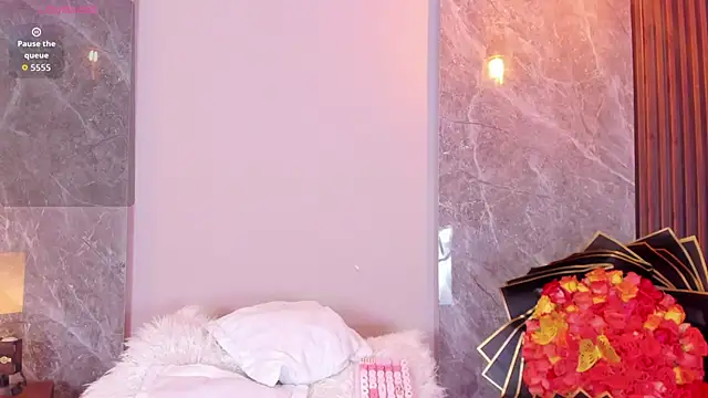 Emma hunter  online show from 09-22-25, 04:14