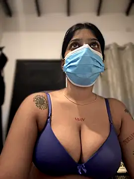 Snapshot of Saza_lklx chatting on 09-21-25, 01:57 Saza lklx online show from 09-21-25, 01:57