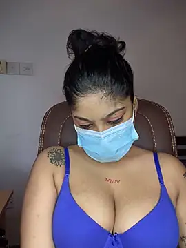 Snapshot of Saza_lklx chatting on 12-14-25, 10:09 Saza lklx online show from 12-14-25, 10:09