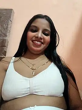 Maahhii 2 online show from 02-17-26, 06:36