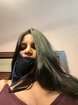 Maahhii 2 online show from 05-22-26, 11:54