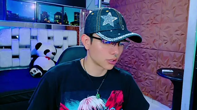 Snapshot of alandelrey57 chatting on 12-02-25, 05:02 alandelrey57 online show from 12-02-25, 05:02