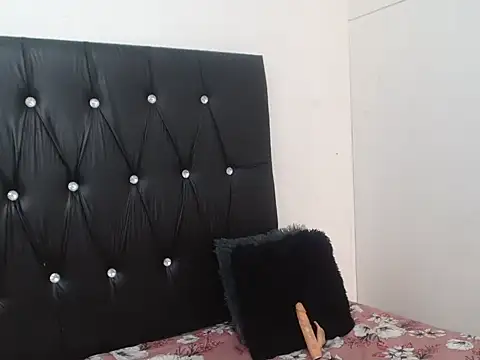 Snapshot of Lsnickykhanyile chatting on 09-30-25, 11:59 Lsnickykhanyile online show from 09-30-25, 11:59