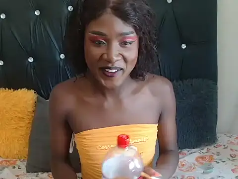 Snapshot of Lsnickykhanyile chatting on 11-01-25, 10:50 Lsnickykhanyile online show from 11-01-25, 10:50