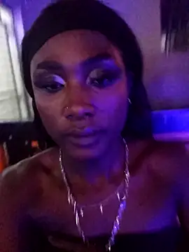 Snapshot of Lsnickykhanyile chatting on 12-05-25, 01:03 Lsnickykhanyile online show from 12-05-25, 01:03