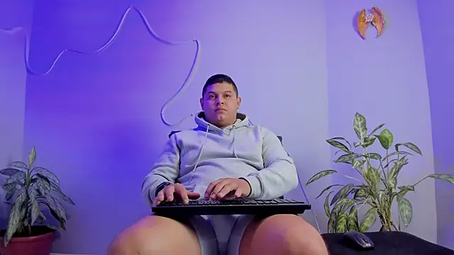 Maximus Steel online show from 10-19-25, 11:55