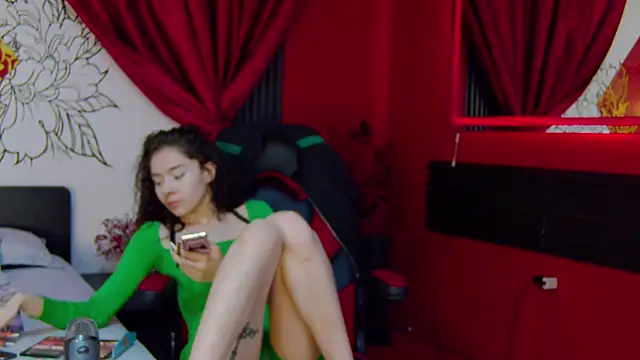 RavennMoonn online show from 10-03-25, 07:33