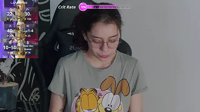 RavennMoonn online show from 10-09-25, 07:56