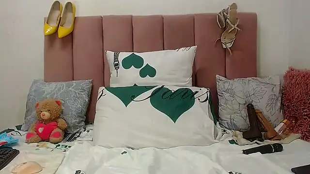 RoundaAssx22 online show from 11-02-25, 02:25