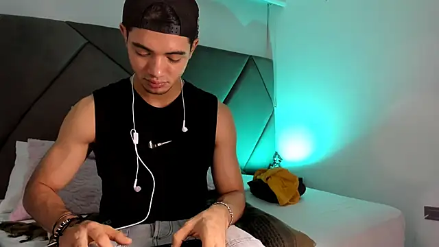 andrew colleman online show from 10-01-25, 05:24