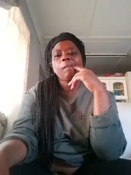 cairococo online show from 01-17-26, 04:33