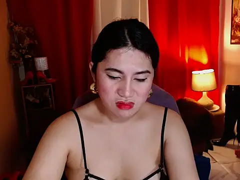 tsBiancalicious online show from 10-10-25, 04:06