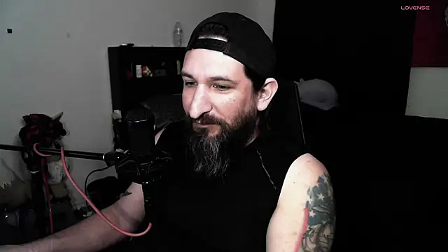 Snapshot of DevilPup75_ chatting on 05-03-26, 01:33 DevilPup75 online show from 05-03-26, 01:33