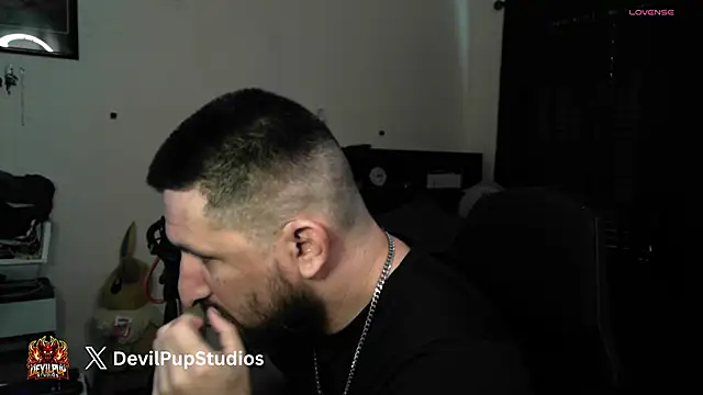 Snapshot of DevilPup75_ chatting on 05-26-26, 06:59 DevilPup75 online show from 05-26-26, 06:59
