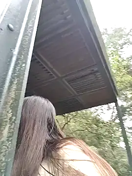 Snapshot of Tiiana chatting on 01-08-26, 04:31 Tiiana online show from 01-08-26, 04:31