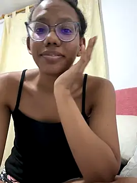 Valen1800 online show from 09-20-25, 01:17