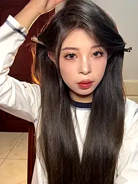 Snapshot of tuanzi125216 chatting on 10-17-25, 03:53 tuanzi125216 online show from 10-17-25, 03:53