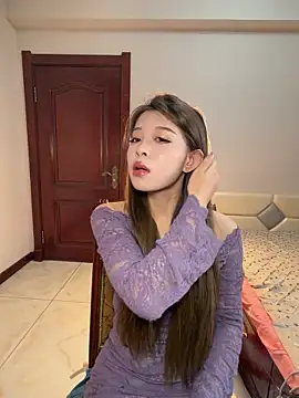 Snapshot of tuanzi125216 chatting on 11-15-25, 03:04 tuanzi125216 online show from 11-15-25, 03:04