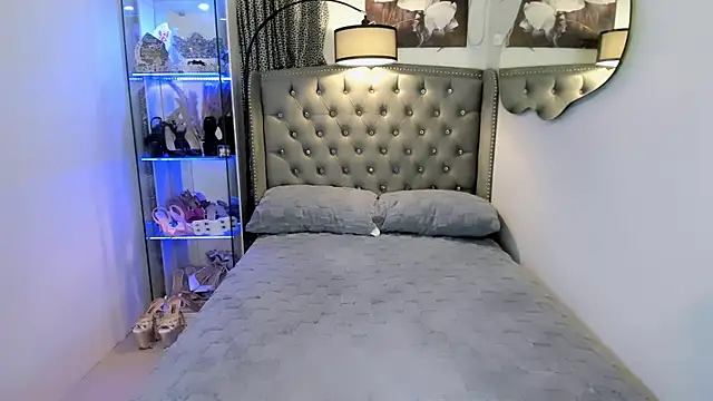 Claudia empress online show from 10-09-25, 09:57