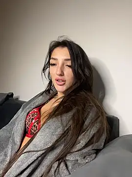 naughtybella05 online show from 12-04-25, 08:17