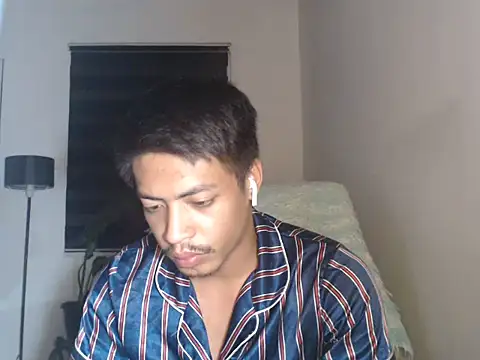 Snapshot of Asian_gregor chatting on 07-05-26, 07:21 Asian gregor online show from 07-05-26, 07:21