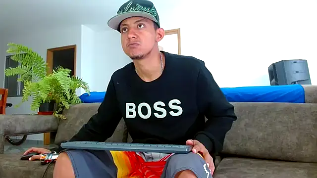 skinny23cm online show from 01-28-25, 12:54