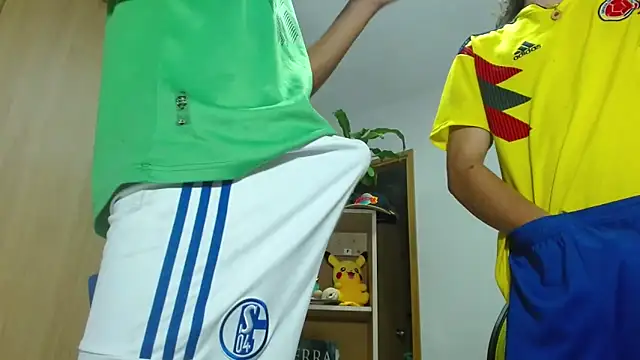 Snapshot of skinny23cm chatting on 11-15-25, 09:21 skinny23cm online show from 11-15-25, 09:21