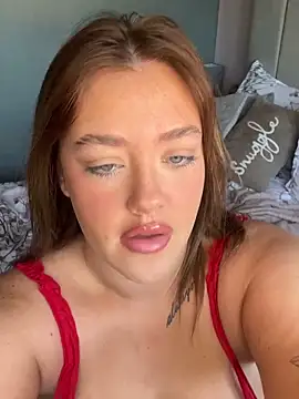 Snapshot of GoddessPrincesss chatting on 11-18-25, 12:20 GoddessPrincesss online show from 11-18-25, 12:20