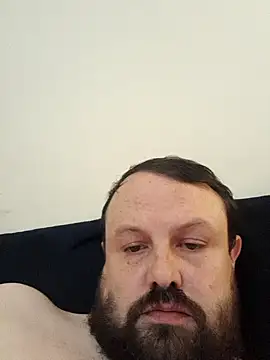 Snapshot of Ethan25xxx chatting on 09-29-25, 10:03 Ethan25xxx online show from 09-29-25, 10:03