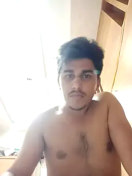 Snapshot of HarryChoudhary21 chatting on 06-02-26, 06:54 HarryChoudhary21 online show from 06-02-26, 06:54