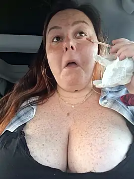 Snapshot of 50-shades-of-JADE chatting on 01-09-26, 01:36 50-shades-of-JADE online show from 01-09-26, 01:36