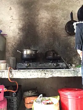 Maymay97 online show from 10-15-25, 05:51