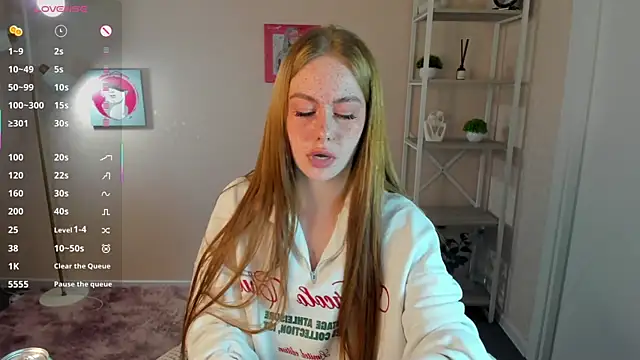 Roxy Sunnny online show from 10-13-25, 09:20