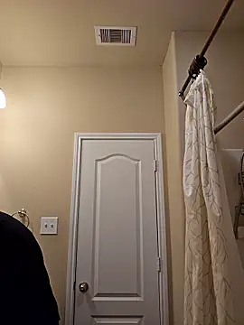 Snapshot of Lb228w chatting on 01-11-26, 04:17 Lb228w online show from 01-11-26, 04:17