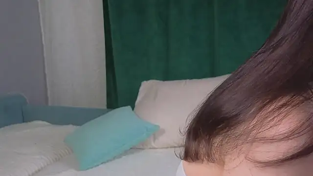 FalineBeacher online show from 11-30-25, 01:04