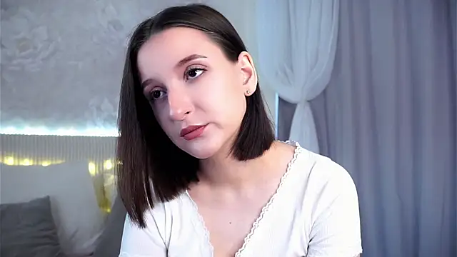 FalineBeacher online show from 04-16-26, 01:06