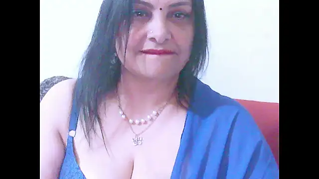 Snapshot of Indiansweetness77 chatting on 11-15-25, 08:00 Indiansweetness77 online show from 11-15-25, 08:00