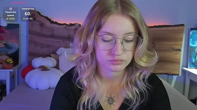 Nerissa xo online show from 10-03-25, 08:06