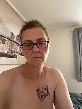 Curvy-Jinx online show from 10-02-25, 07:37