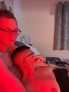 Curvy-Jinx online show from 10-02-25, 07:43