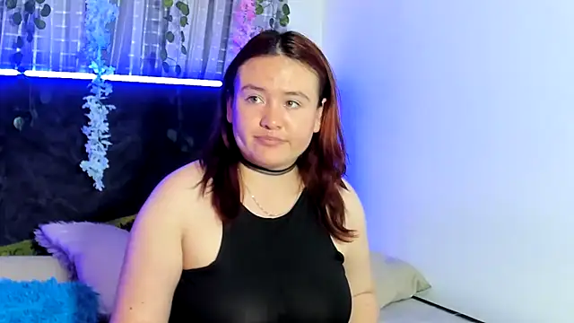 Snapshot of AliaMiller_ chatting on 10-29-25, 01:19 AliaMiller online show from 10-29-25, 01:19