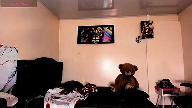 Snapshot of Rossedewitt_ chatting on 04-22-26, 05:47 Rossedewitt online show from 04-22-26, 05:47