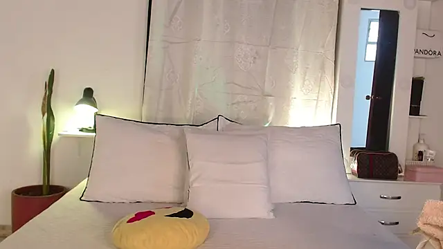 brunoorangel1 online show from 09-29-25, 05:18