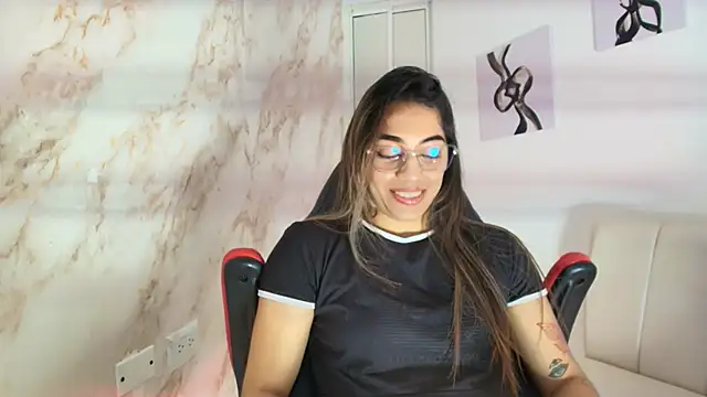 rachell owen online show from 11-30-25, 05:00