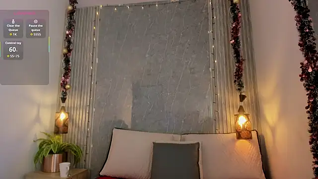 Emili  hot online show from 12-14-25, 12:32