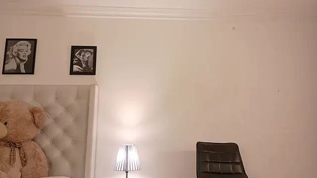 Angely Sweet online show from 04-21-26, 01:42