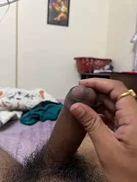 Snapshot of vidhu-lover chatting on 10-28-25, 02:31 vidhu-lover online show from 10-28-25, 02:31