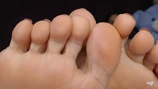 Snapshot of ash_feet chatting on 12-05-25, 03:04 ash feet online show from 12-05-25, 03:04